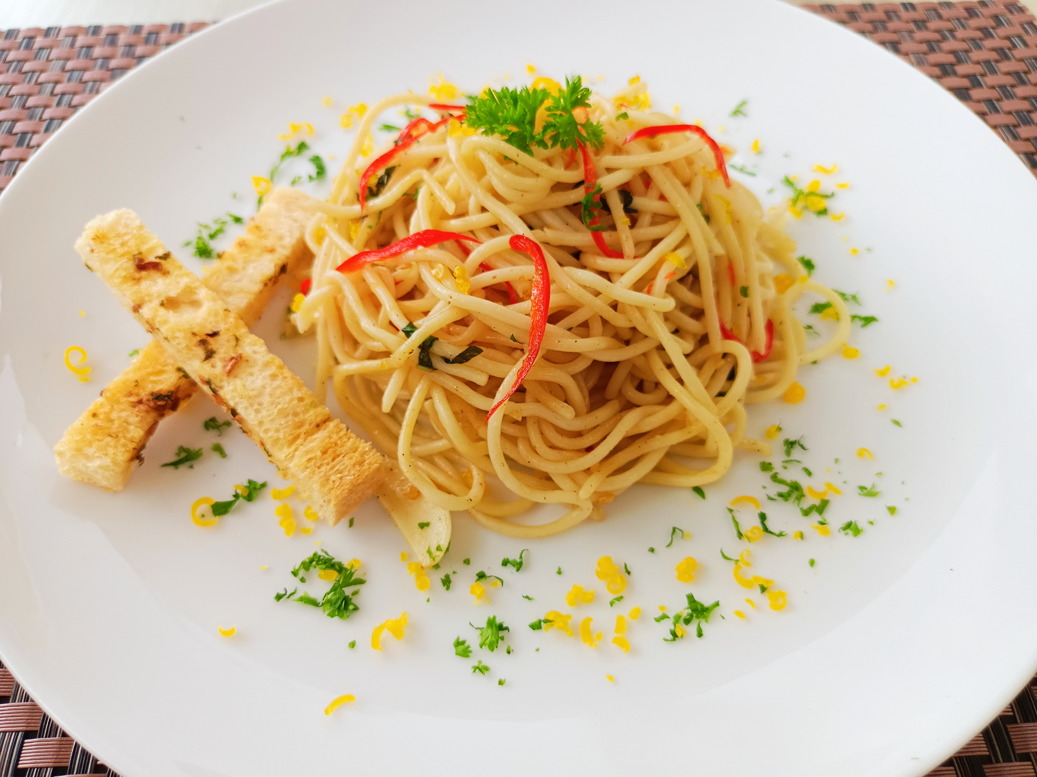 Spaghetti Aglio E Olio
